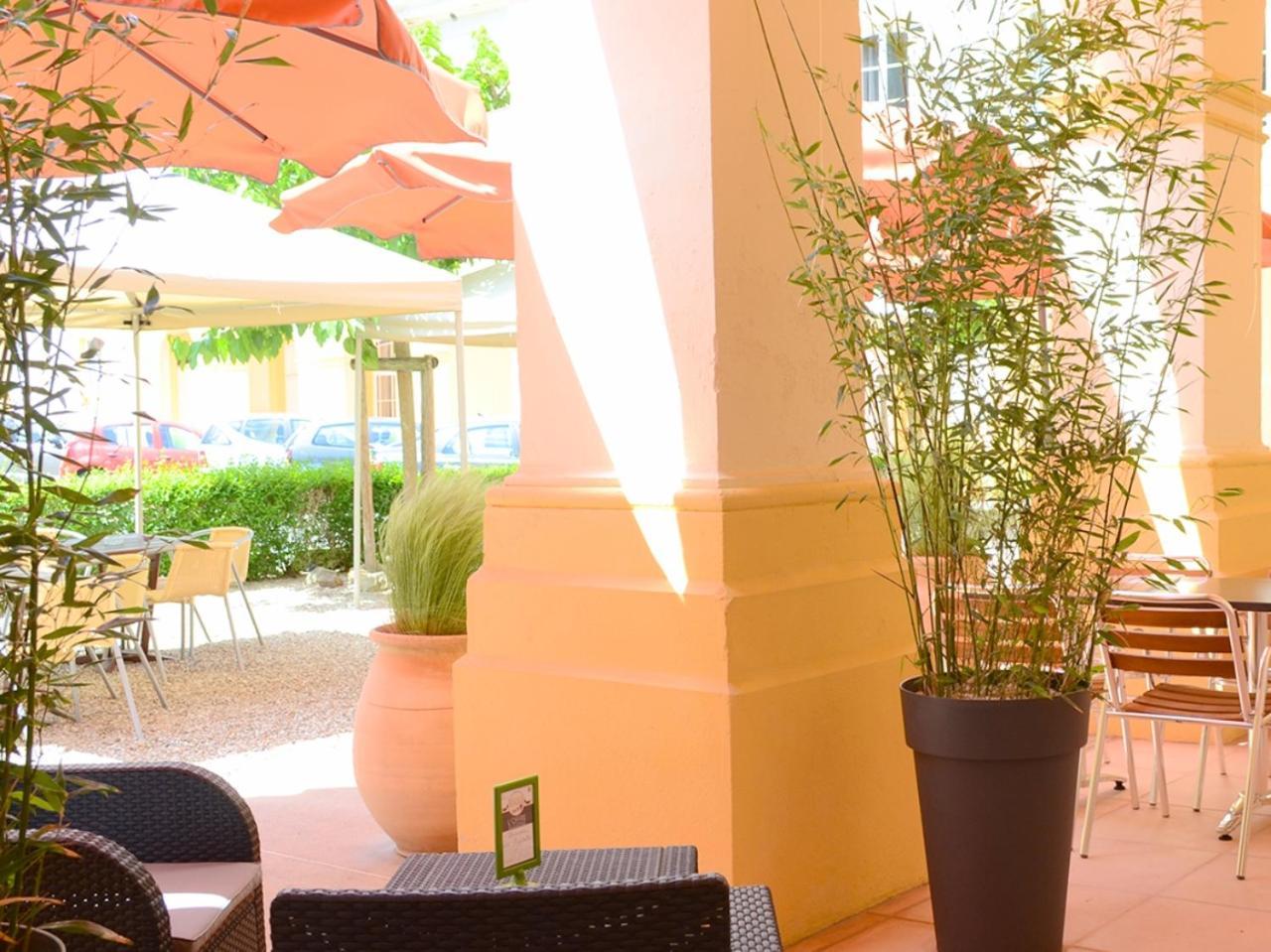 Grand Hotel De Bourbon-Lancy - Spa Et Restaurant - Logis Екстер'єр фото