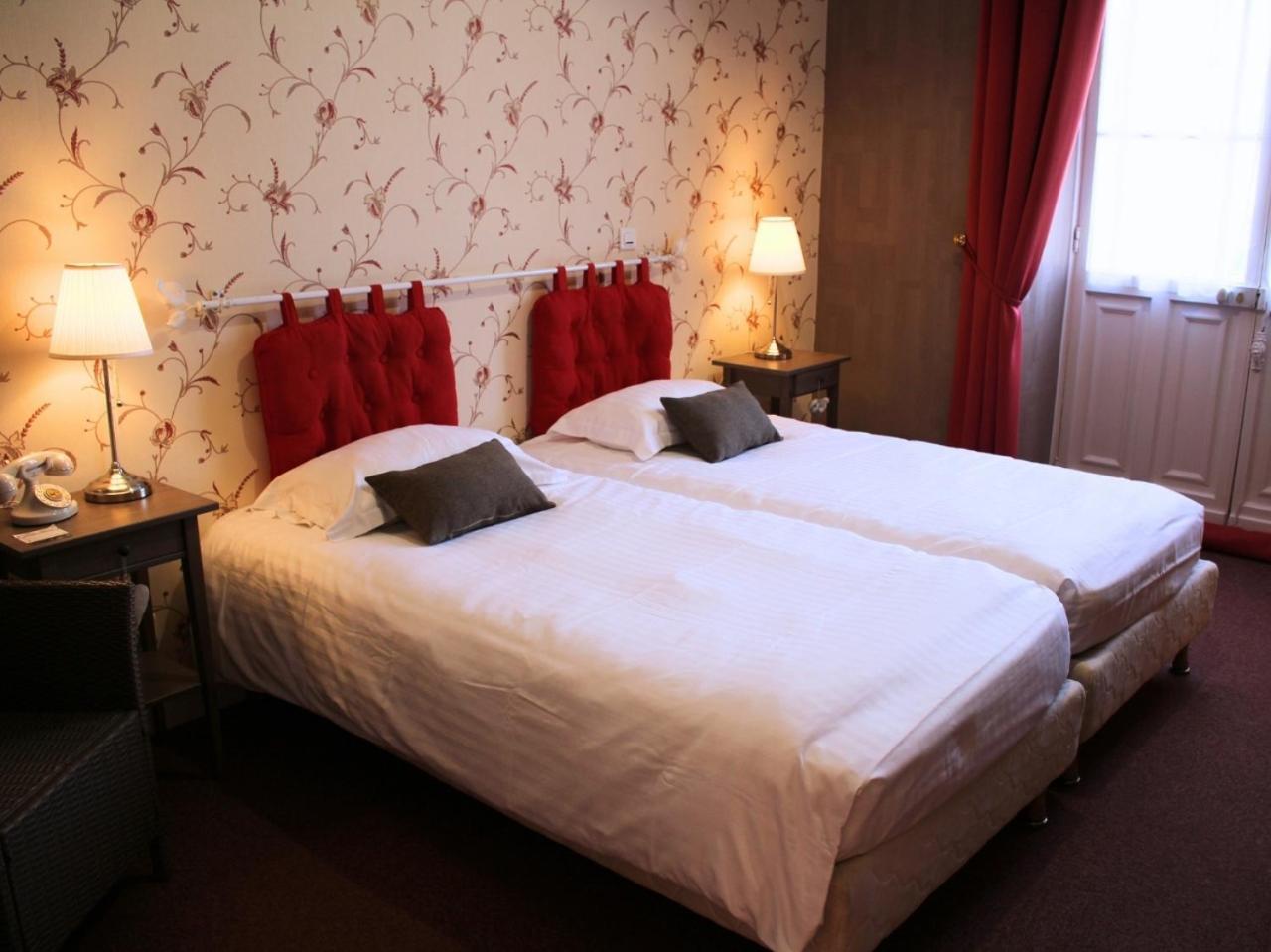 Grand Hotel De Bourbon-Lancy - Spa Et Restaurant - Logis Екстер'єр фото