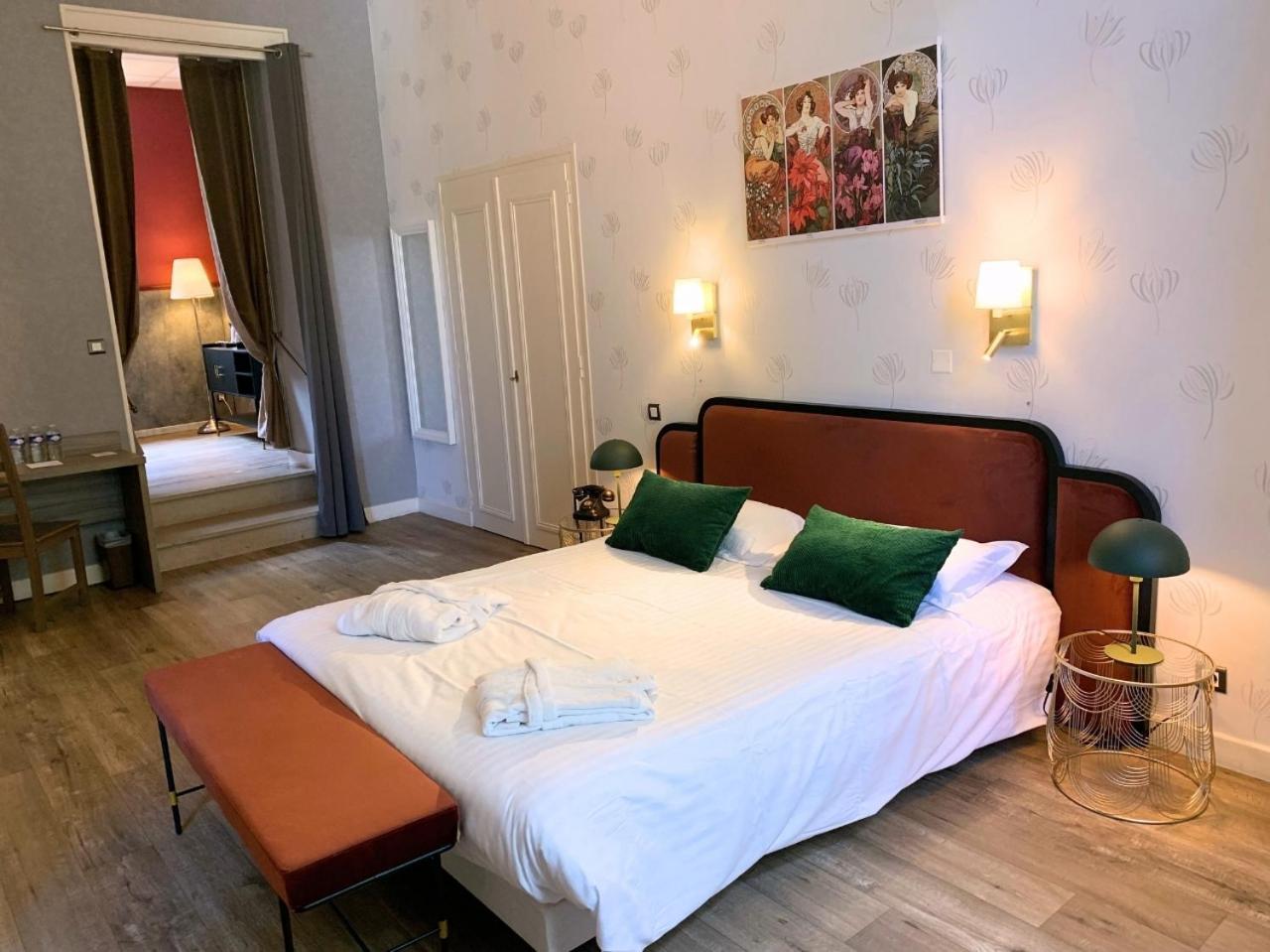 Grand Hotel De Bourbon-Lancy - Spa Et Restaurant - Logis Екстер'єр фото